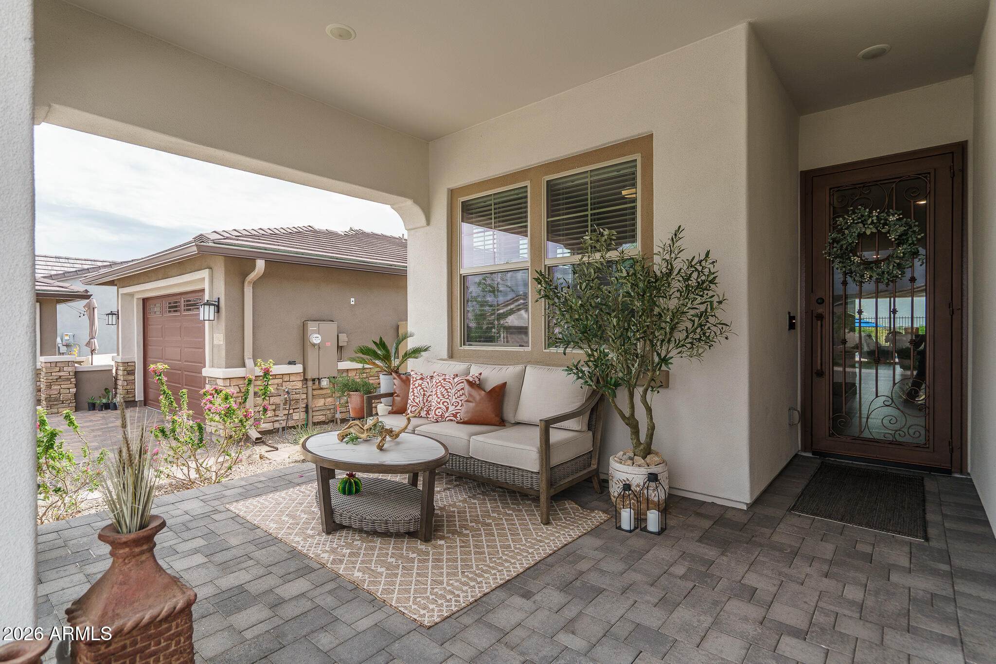 20627 West Rancho Drive Buckeye, AZ 85396 - Photo 4 of 82 53) FRONT PATIO
