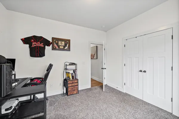 $400,000 | 1211 North Charlotte Street, Dickson, TN 37055