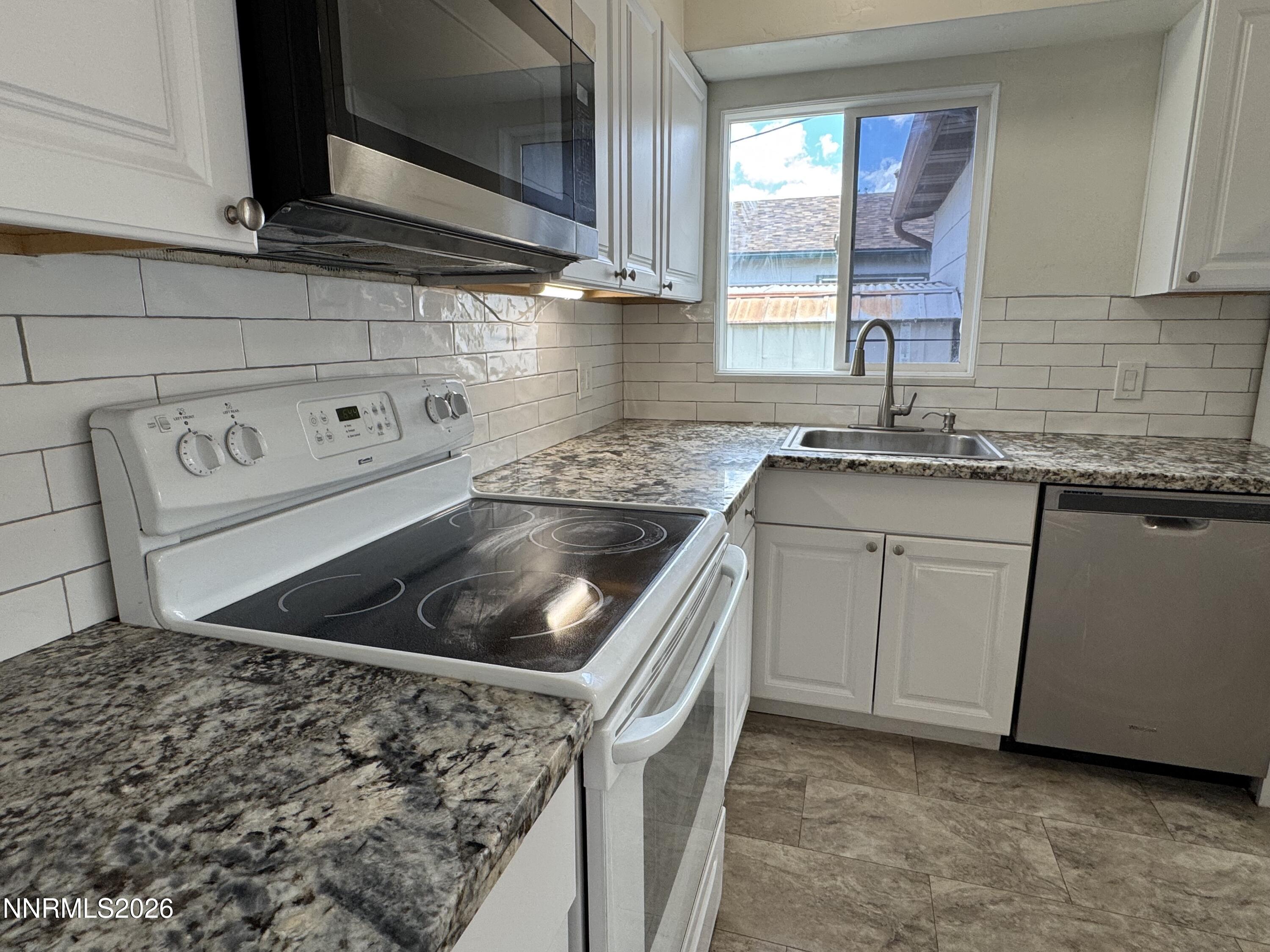 1190 Grand Canyon Boulevard Reno, NV 89502 - Photo 9 of 25 IMG_7117