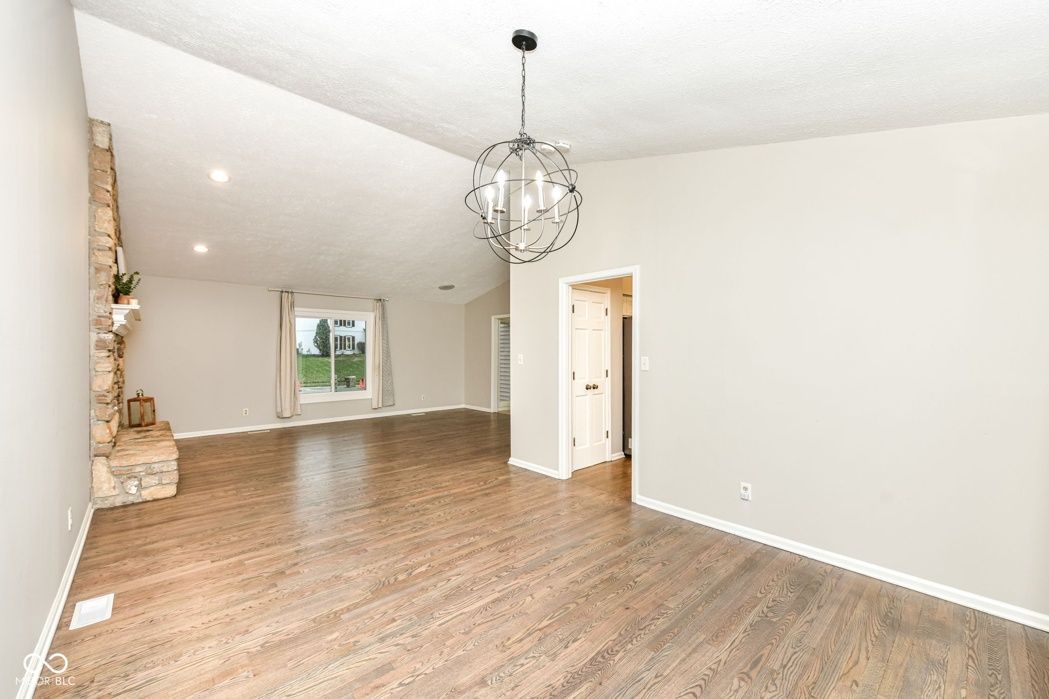 13035 Wembly Road Carmel, IN 46033 - Photo 12 of 63