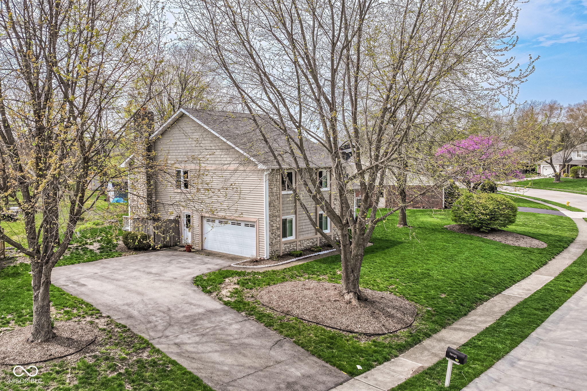 13035 Wembly Road Carmel, IN 46033 - Photo 4 of 63
