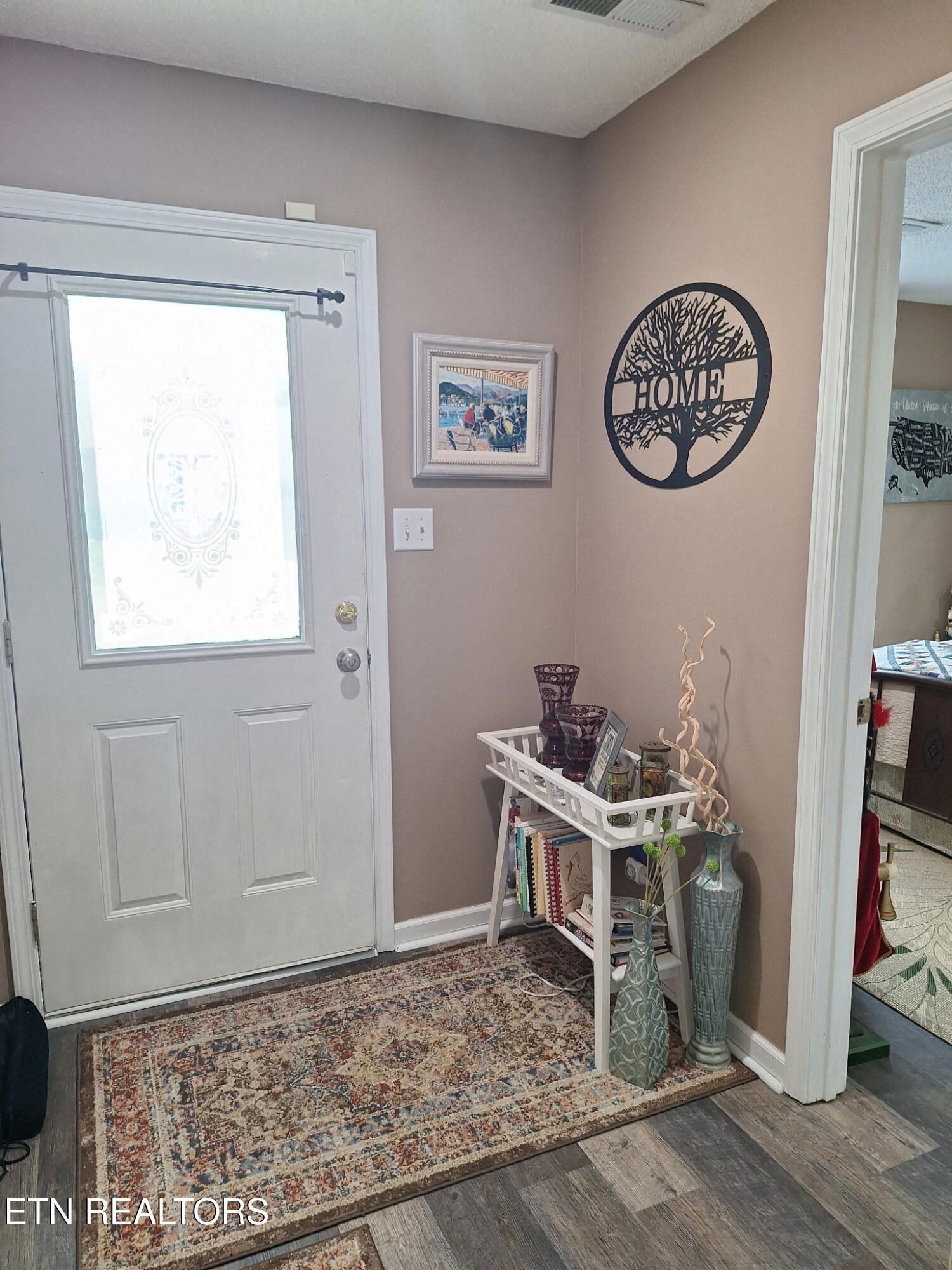 8016 Stablegate Way Powell, TN 37849 - Photo 3 of 22 Gallery Image 3