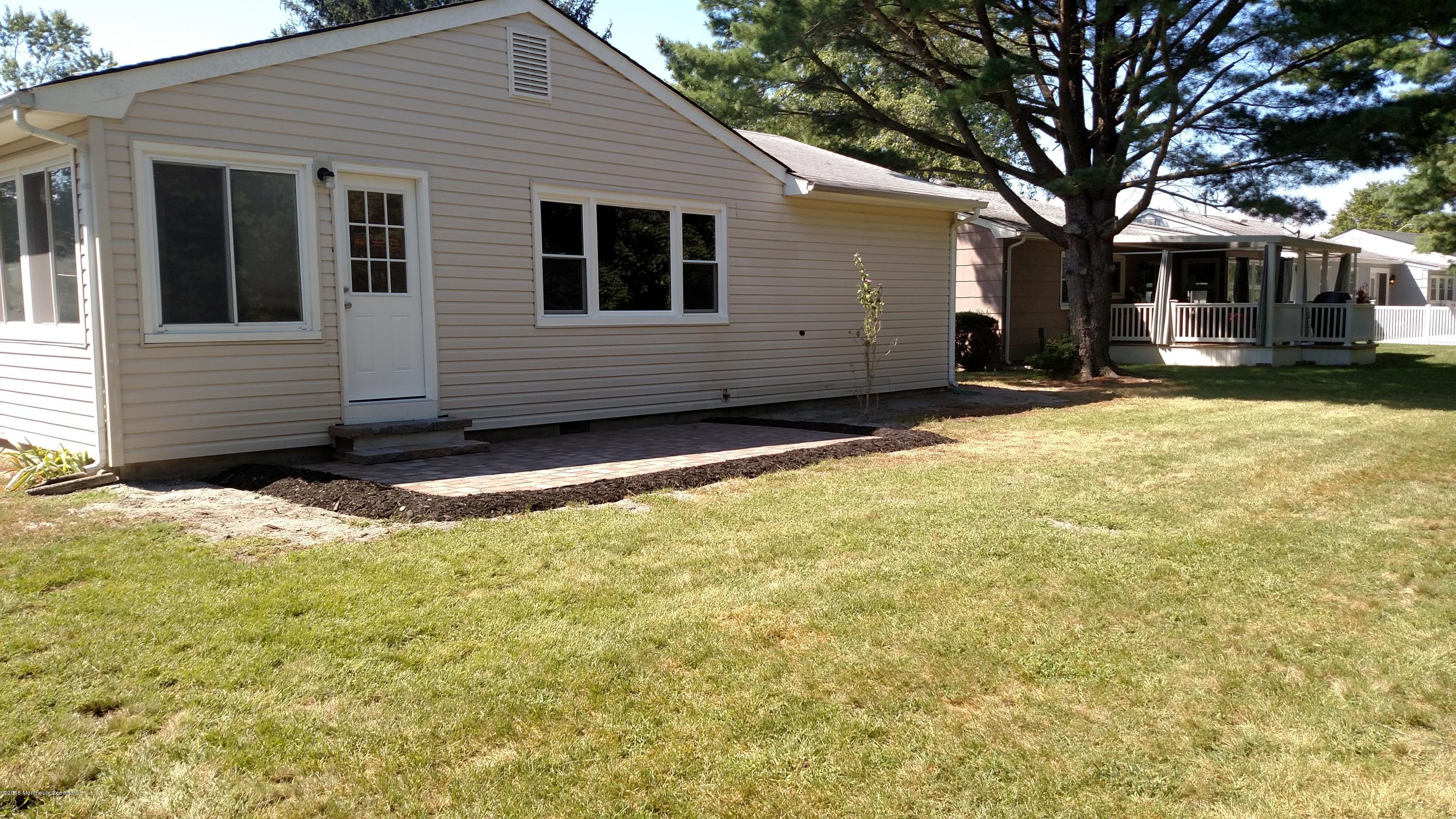 121 Georgetown Road Toms River, NJ 08757 - Photo 18 of 21 Backyard