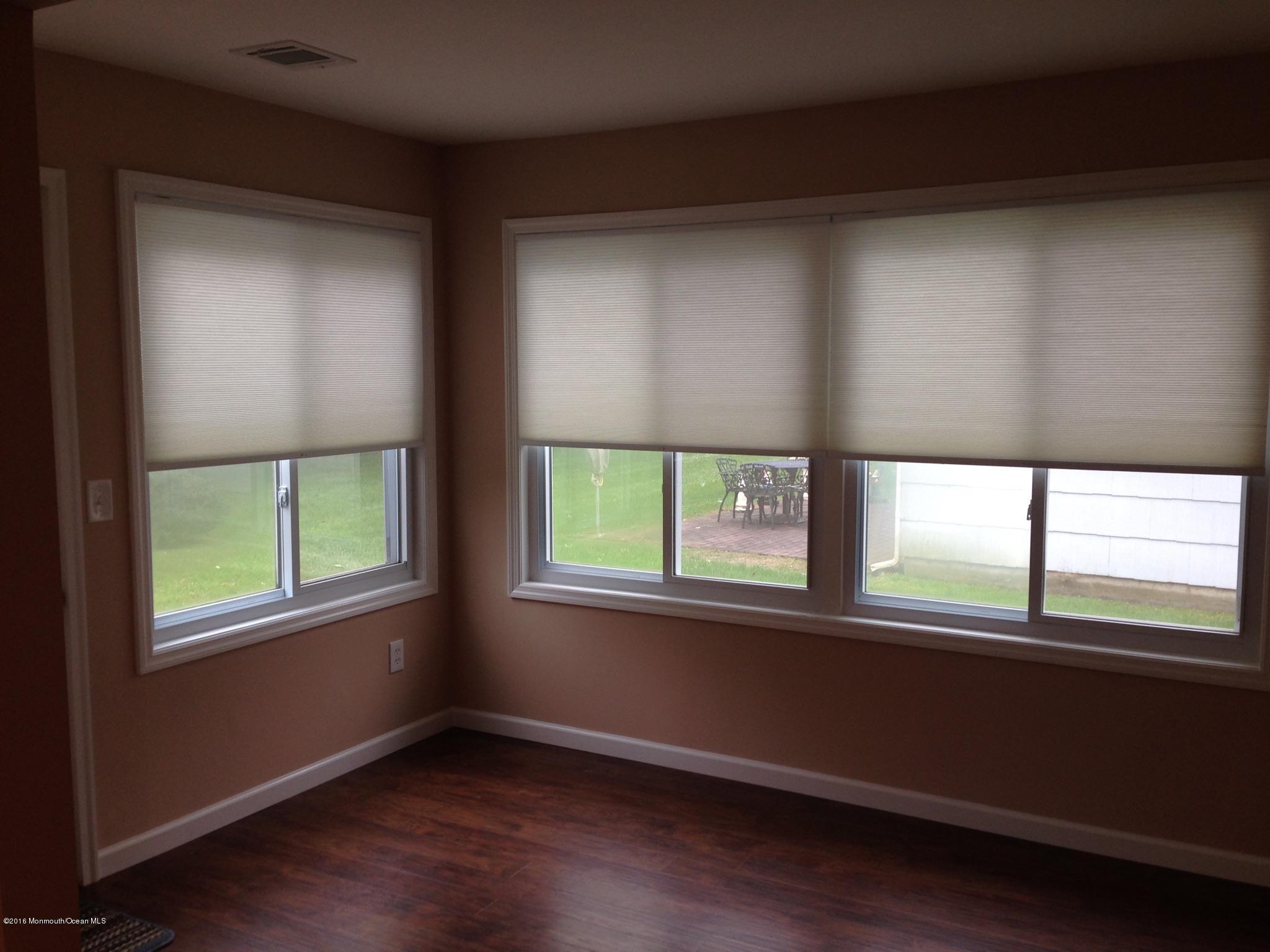 121 Georgetown Road Toms River, NJ 08757 - Photo 7 of 21 Sunroom