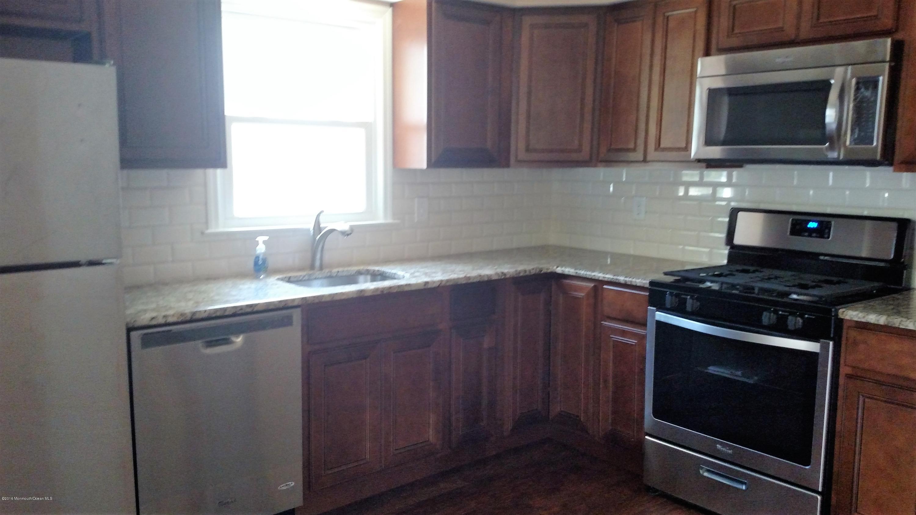 121 Georgetown Road Toms River, NJ 08757 - Photo 9 of 21 Kitchen