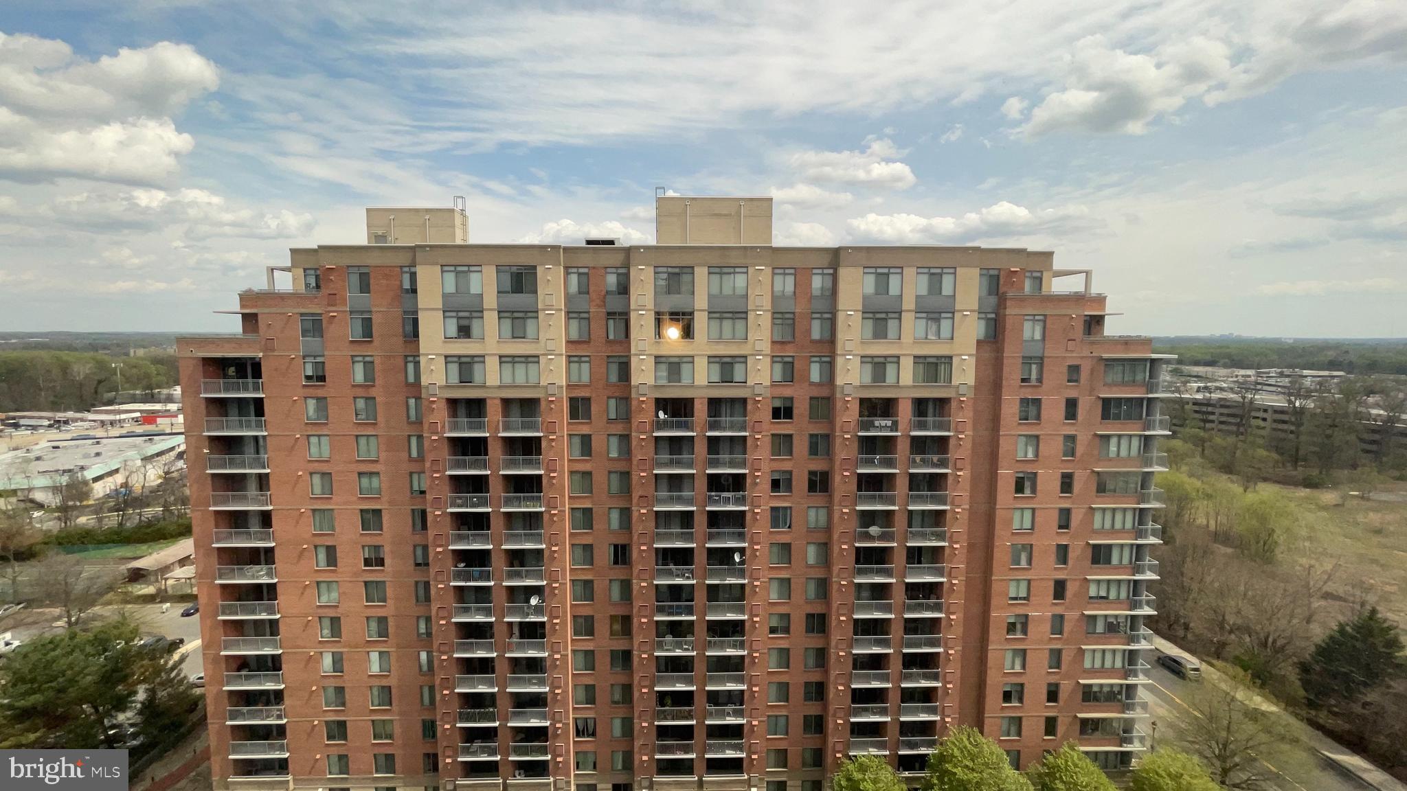 11710 Old Georgetown Road, Unit 1522 Rockville, MD 20852 - Photo 3 of 64