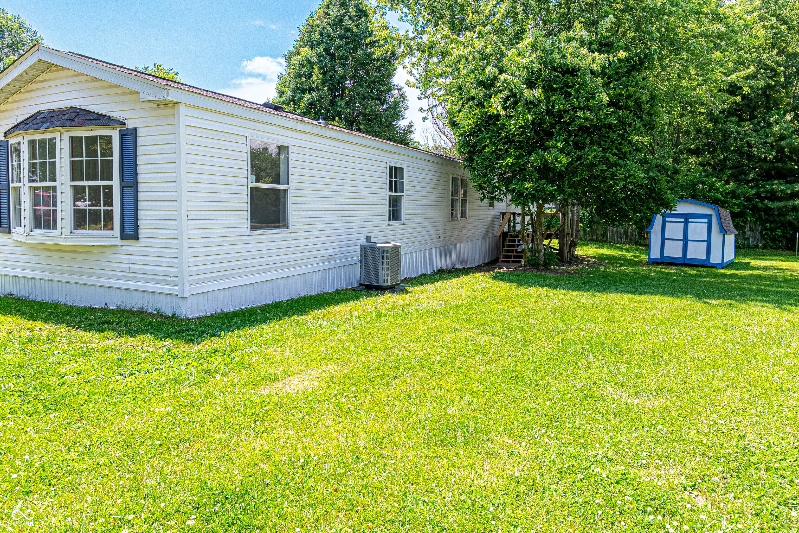 292 Bubble Loo Road Cloverdale, IN 46120 - Photo 3 of 32