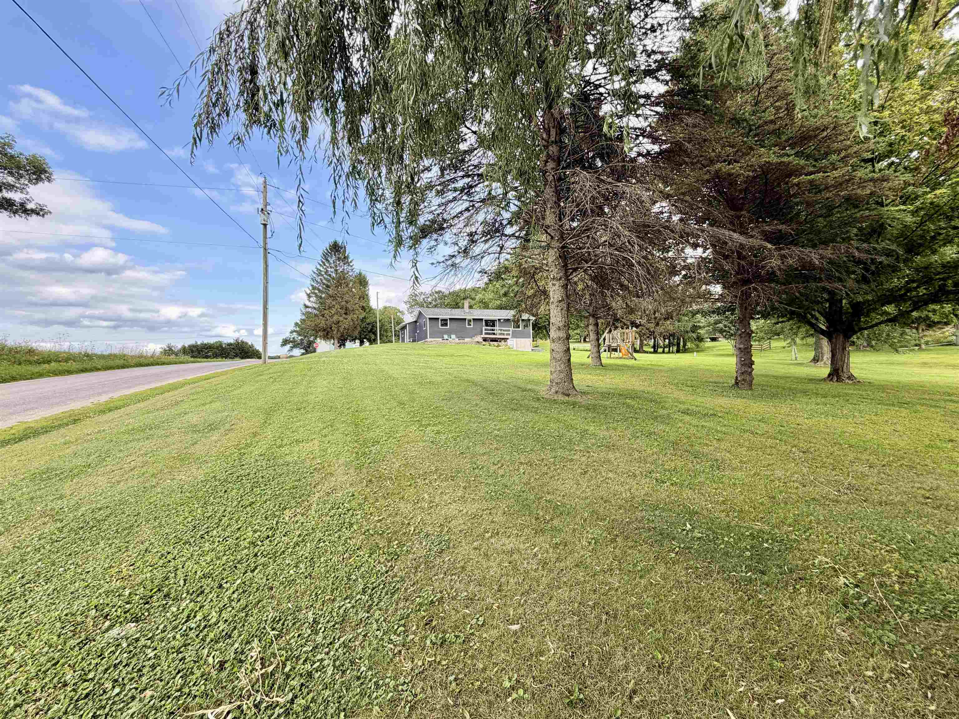 S5703 County Rd J Viroqua, WI 54665 - Photo 4 of 19 Gallery Image 4