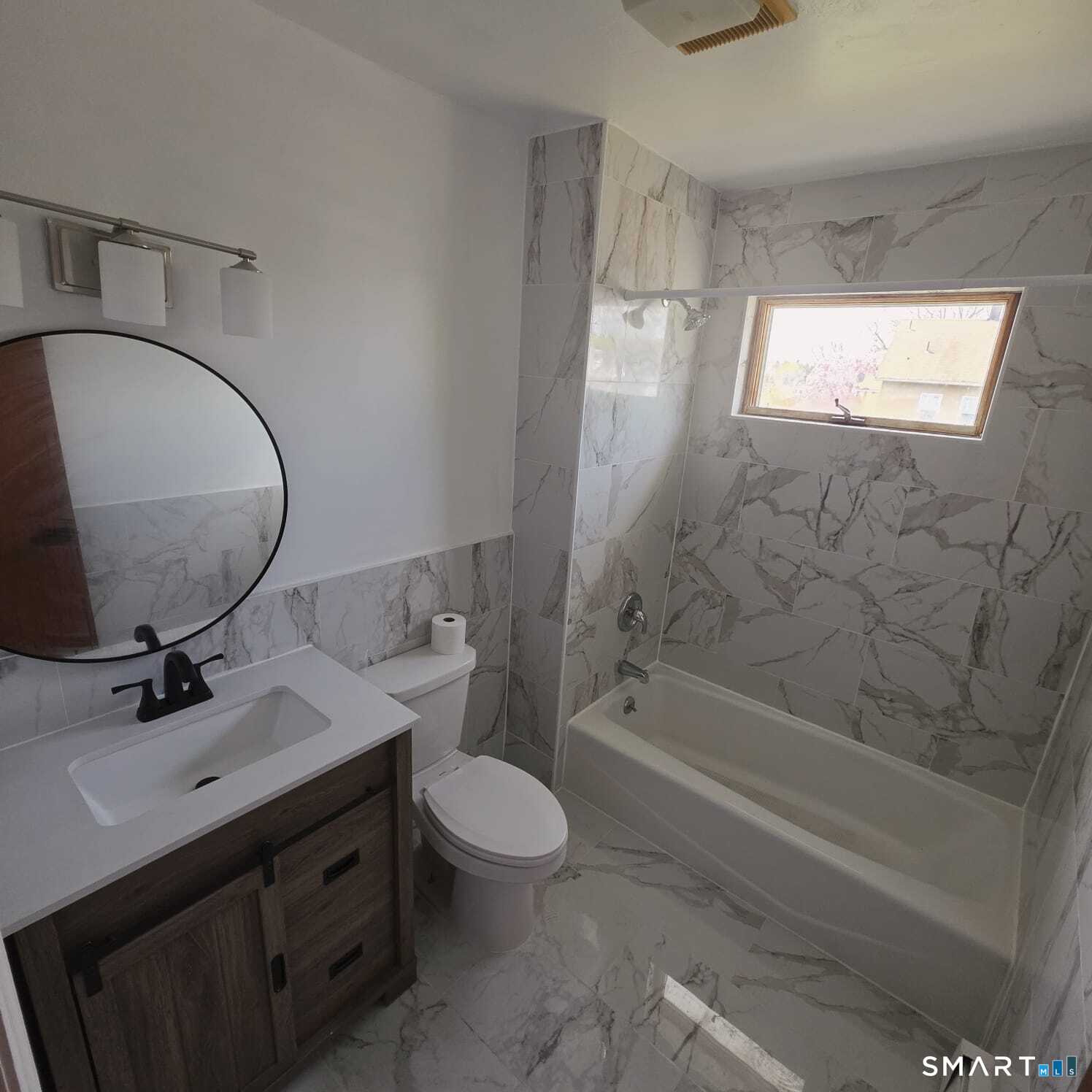 124 Geddes Terrace, Unit LEFT Waterbury, CT 06708 - Photo 9 of 28