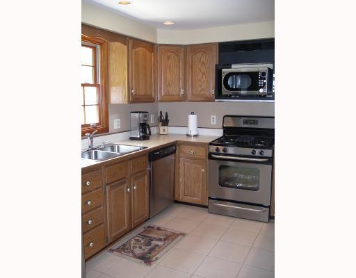 192 Neely School Road Wexford, PA 15090 - Photo 6 of 8 Kitchen.