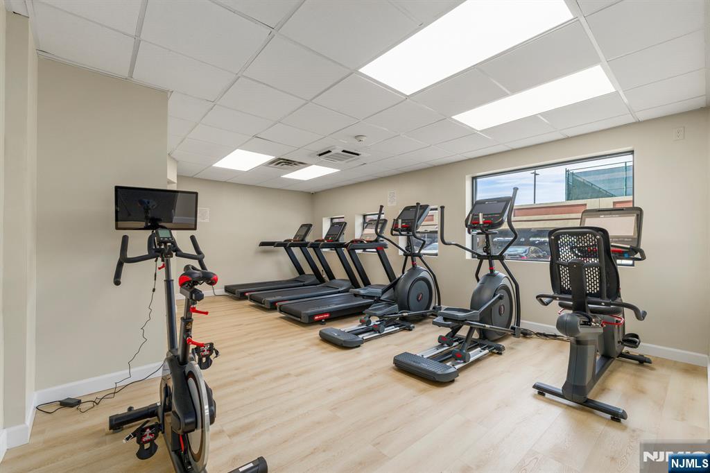 1203 River Road, Unit 10L Edgewater, NJ 07020 - Photo 22 of 26
