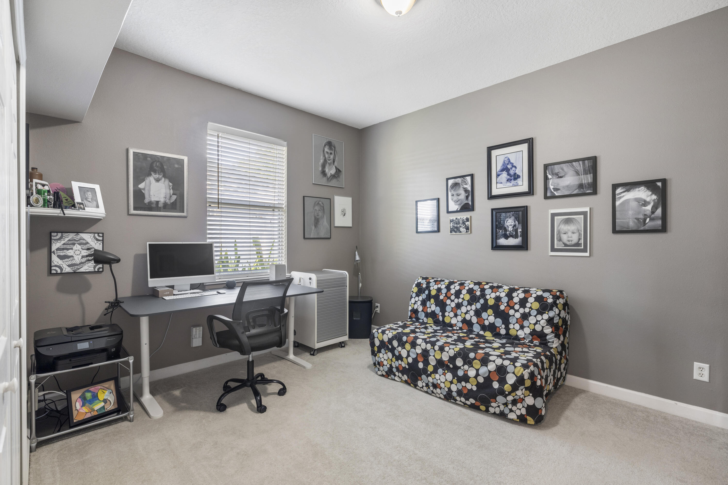 110 Briarcliff Circle Sebastian, FL 32958 - Photo 30 of 42 a livingroom with workspace and a couch