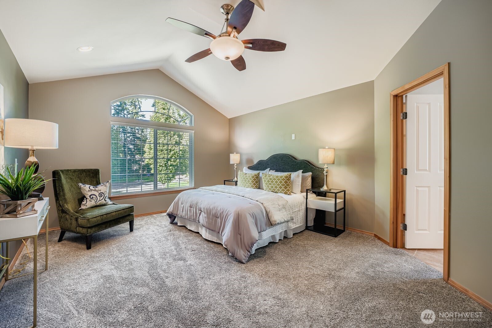 11847 Southeast 176th Court Renton, WA 98058 - Photo 13 of 24