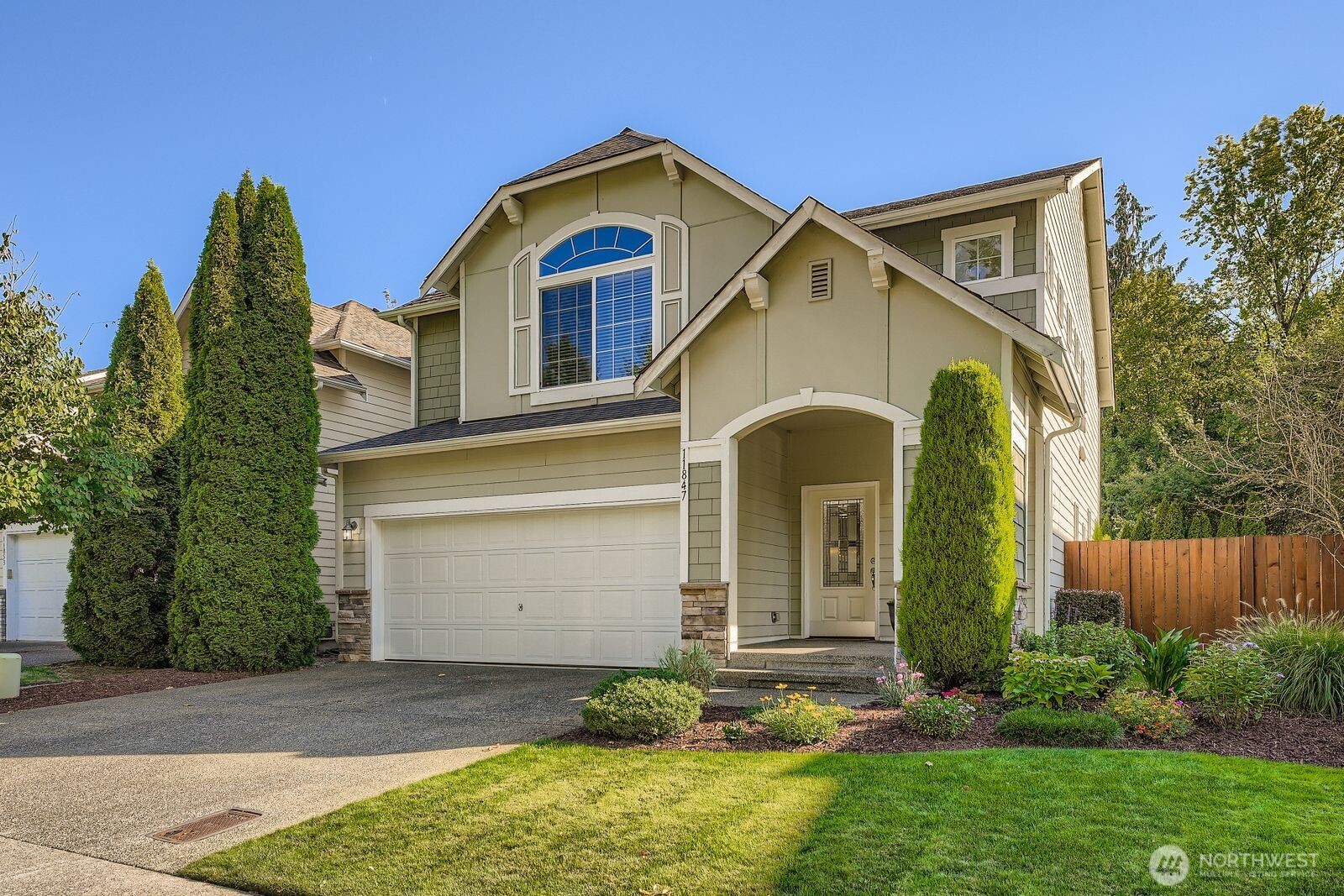 11847 Southeast 176th Court Renton, WA 98058 - Photo 2 of 24