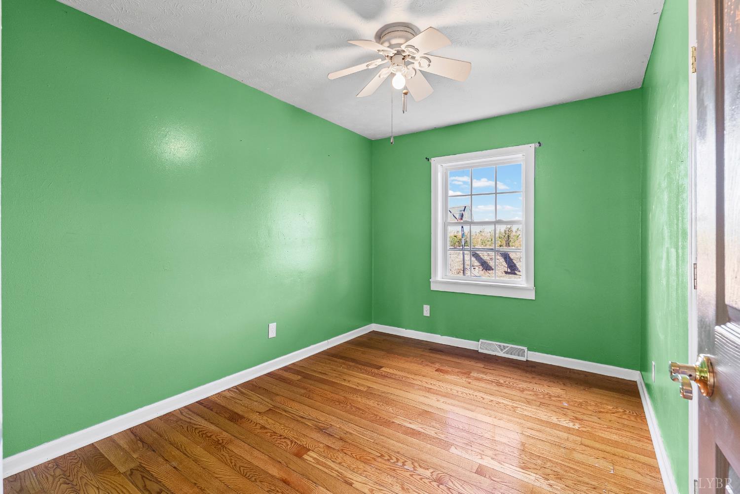 181 Salem Road Spout Spring, VA 24593 - Photo 14 of 33 Gallery Image 14