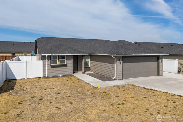 $324,000 | 4256 West Wood Court, Moses Lake, WA 98837