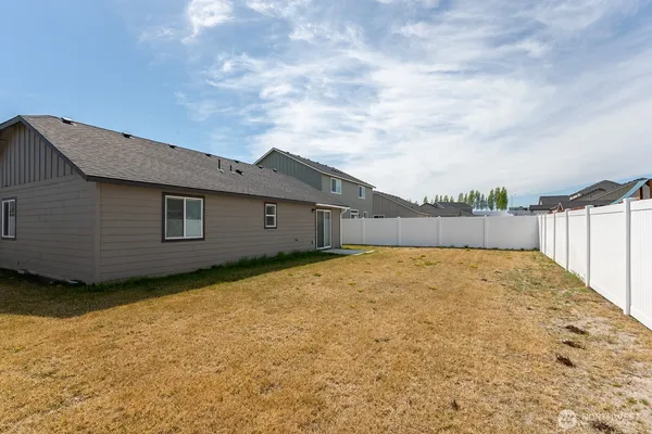 $324,000 | 4256 West Wood Court, Moses Lake, WA 98837