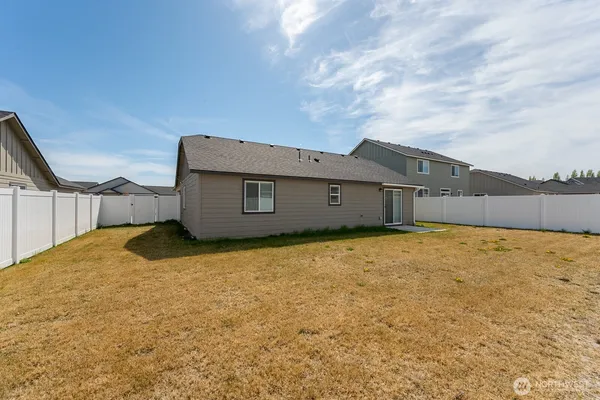 $324,000 | 4256 West Wood Court, Moses Lake, WA 98837