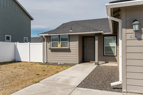 $324,000 | 4256 West Wood Court, Moses Lake, WA 98837
