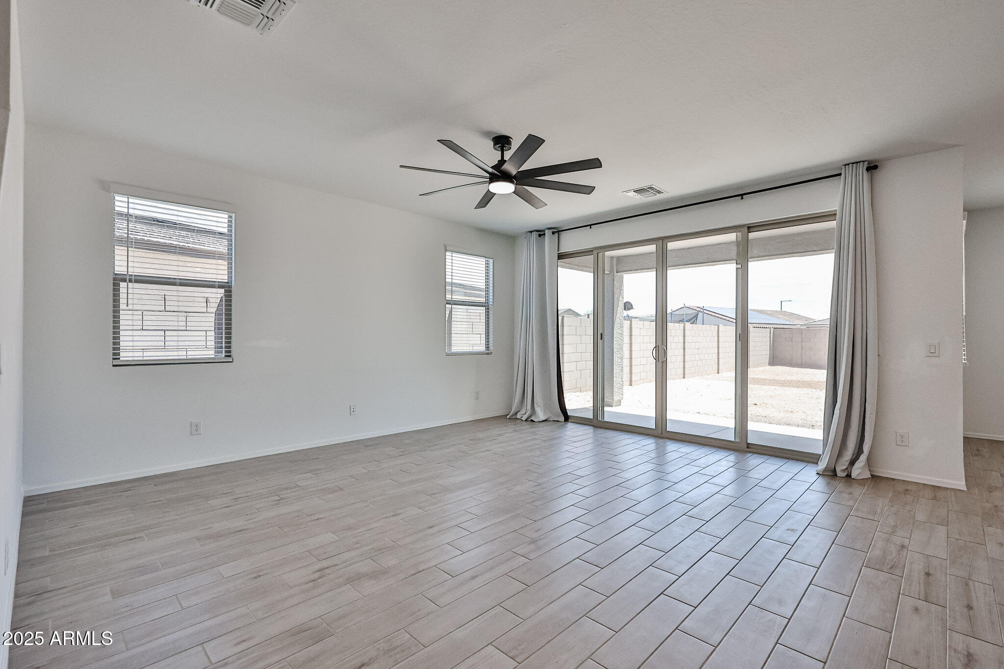 24075 West Pecan Road Buckeye, AZ 85326 - Photo 11 of 49 B (5)