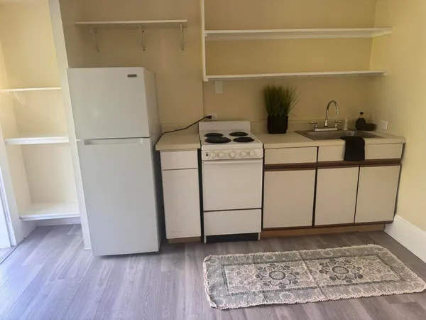 $2,050 | 1120 Washington Street, Unit SU, Key West, FL 33040