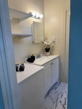 $2,050 | 1120 Washington Street, Unit SU, Key West, FL 33040