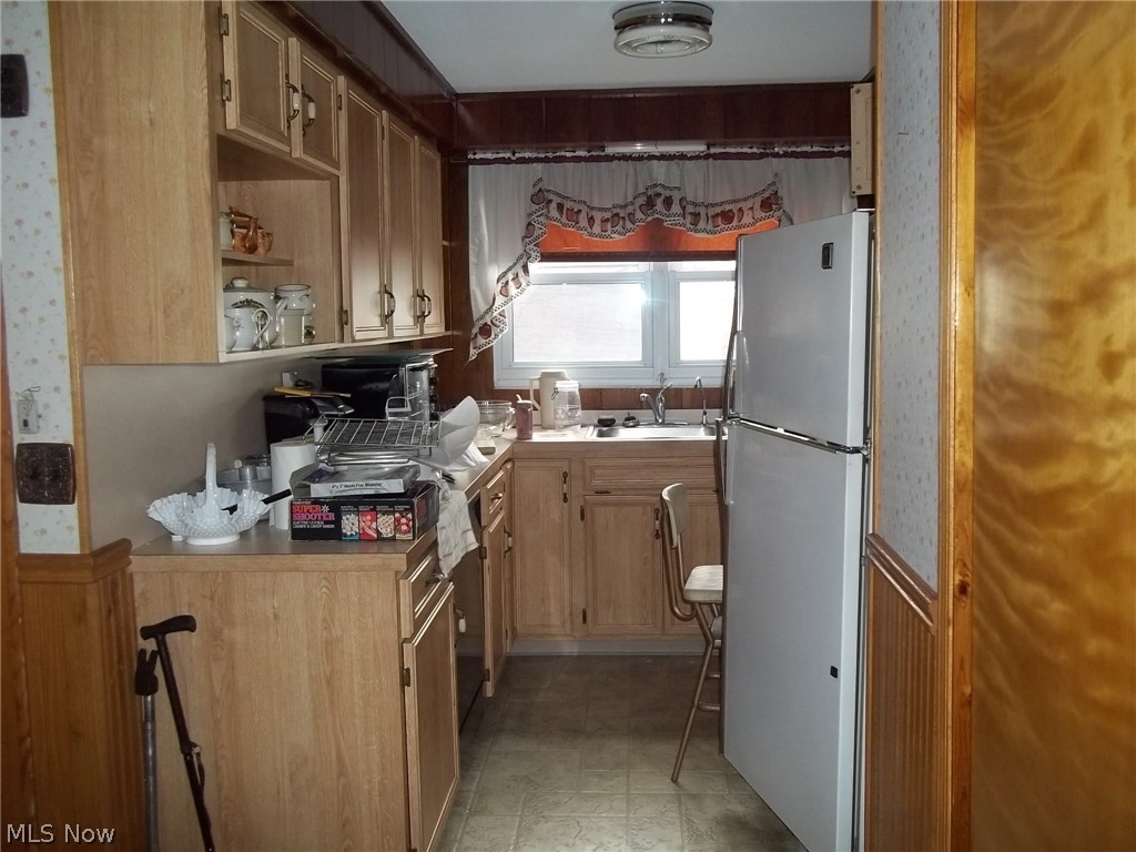 4614 Broadale Road Cleveland, OH 44109 - Photo 6 of 35 Gallery Image 6