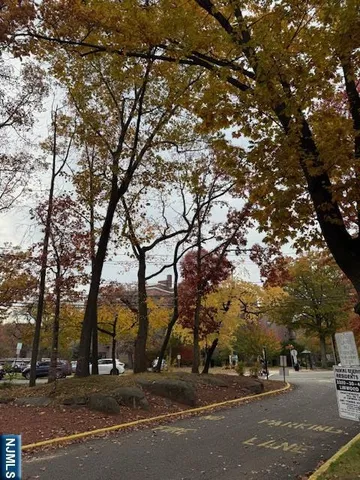 $2,000 | 2340 Linwood Avenue, Unit 2C, Fort Lee, NJ 07024