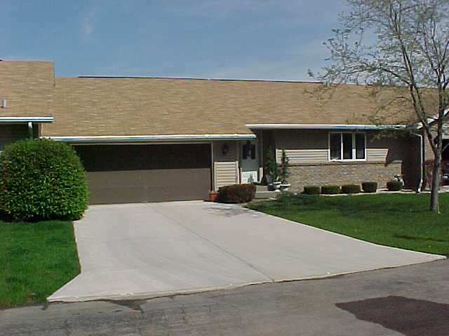 809 Quail Ridge Drive Freeport, IL 61032 - Photo 1 of 9 Gallery Image 1