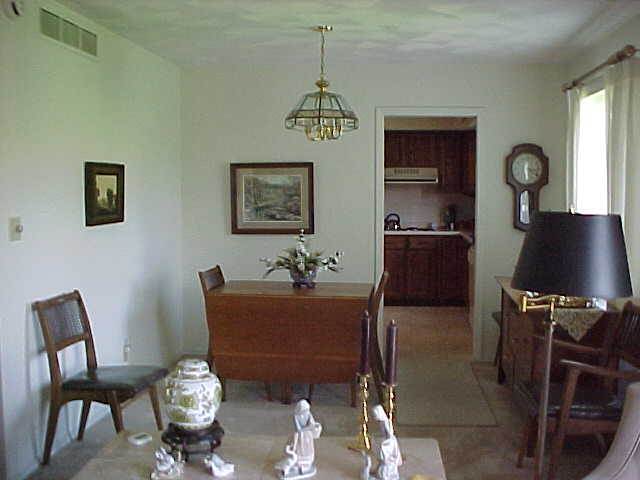 809 Quail Ridge Drive Freeport, IL 61032 - Photo 4 of 9 Gallery Image 4