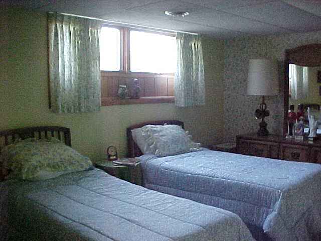 809 Quail Ridge Drive Freeport, IL 61032 - Photo 8 of 9 Gallery Image 8