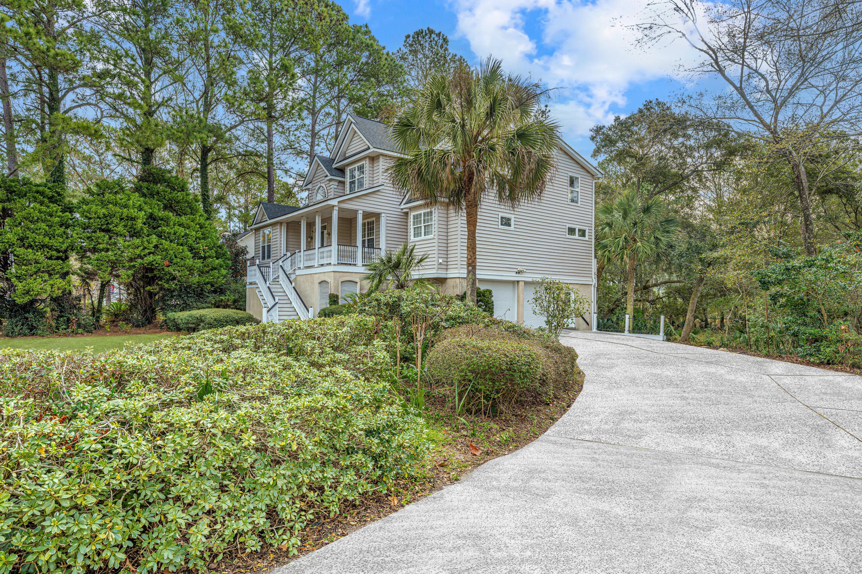 509 Chimney Bluff Drive Mount Pleasant, SC 29464 - Photo 3 of 63 509ChimneyBluffDr003