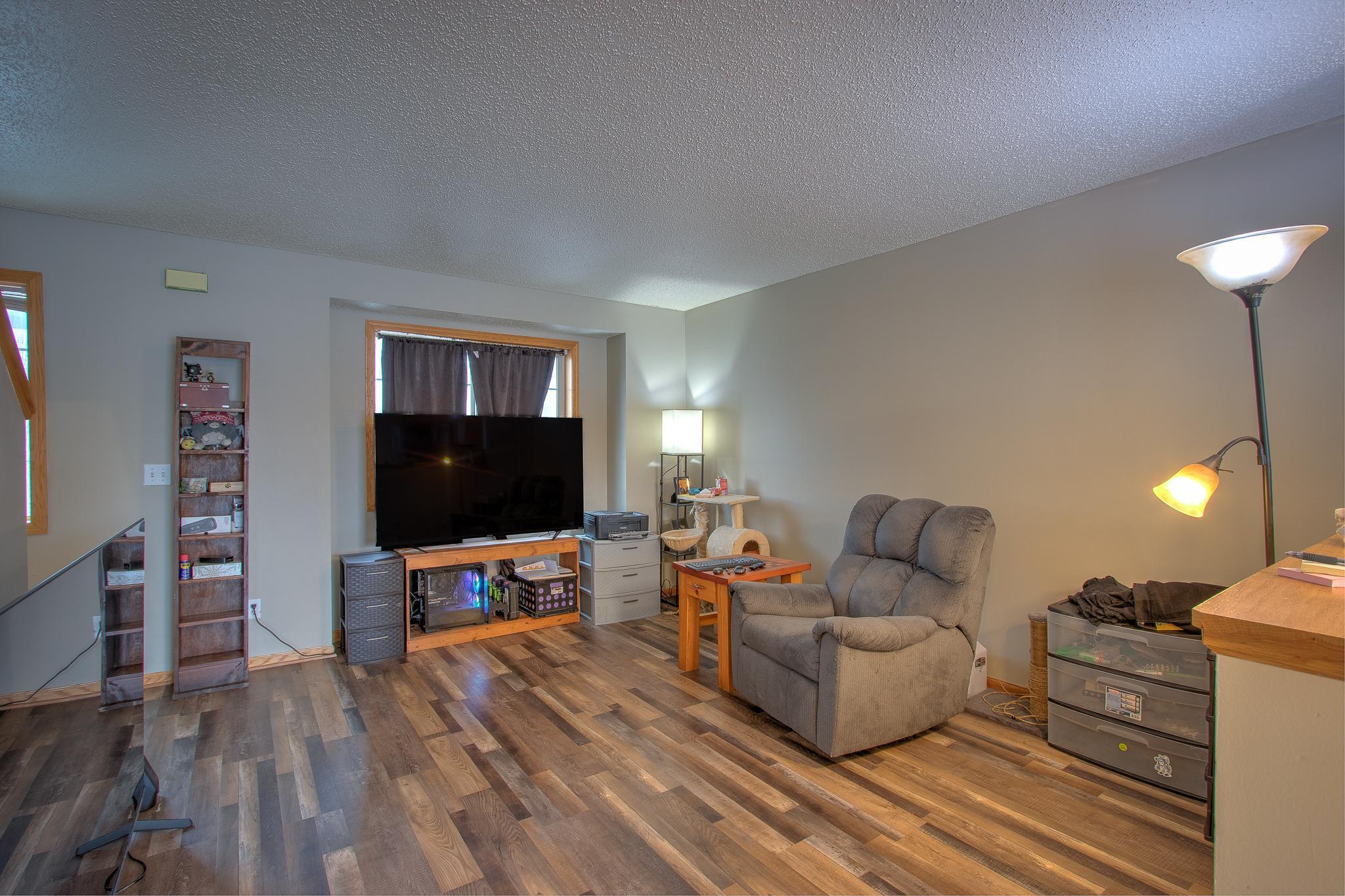 142 19th Avenue Southeast Cambridge, MN 55008 - Photo 4 of 15