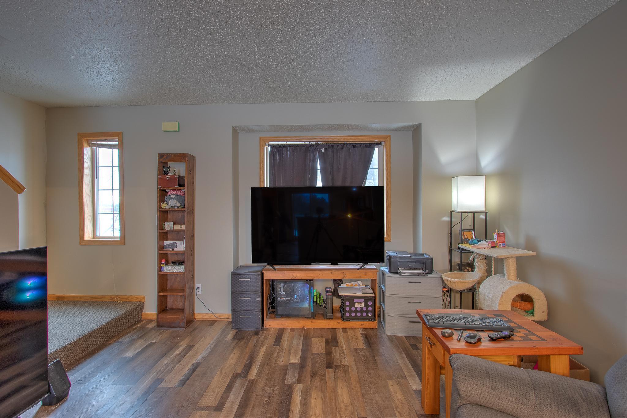 142 19th Avenue Southeast Cambridge, MN 55008 - Photo 5 of 15