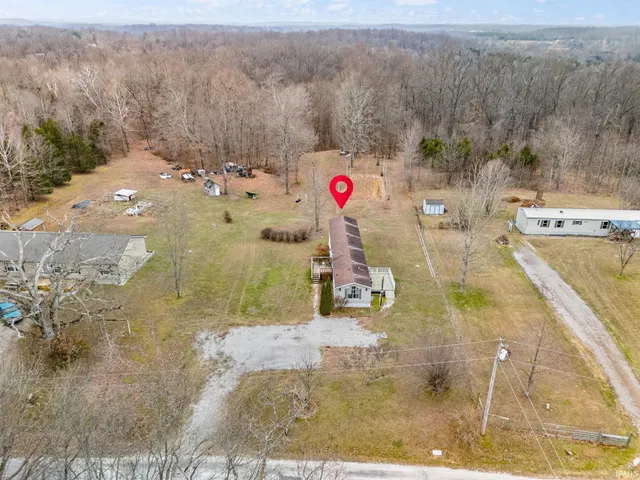 $175,000 | 5137 North Vanlaningham Road, Milltown, IN 47145