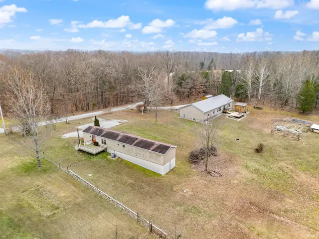 $175,000 | 5137 North Vanlaningham Road, Milltown, IN 47145