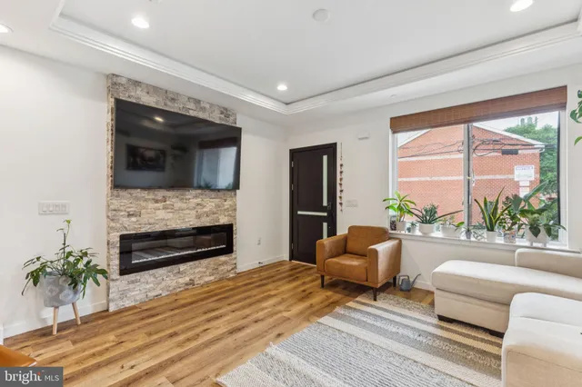 $2,995 | 1007 South 3rd Street, Unit A, Philadelphia, PA 19147