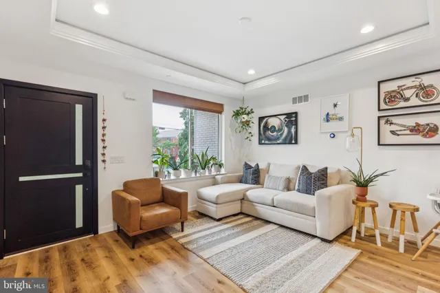 $2,995 | 1007 South 3rd Street, Unit A, Philadelphia, PA 19147