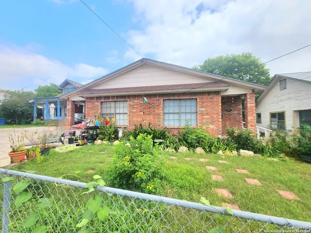 $239,000 | 1415 West Summit, San Antonio, TX 78201