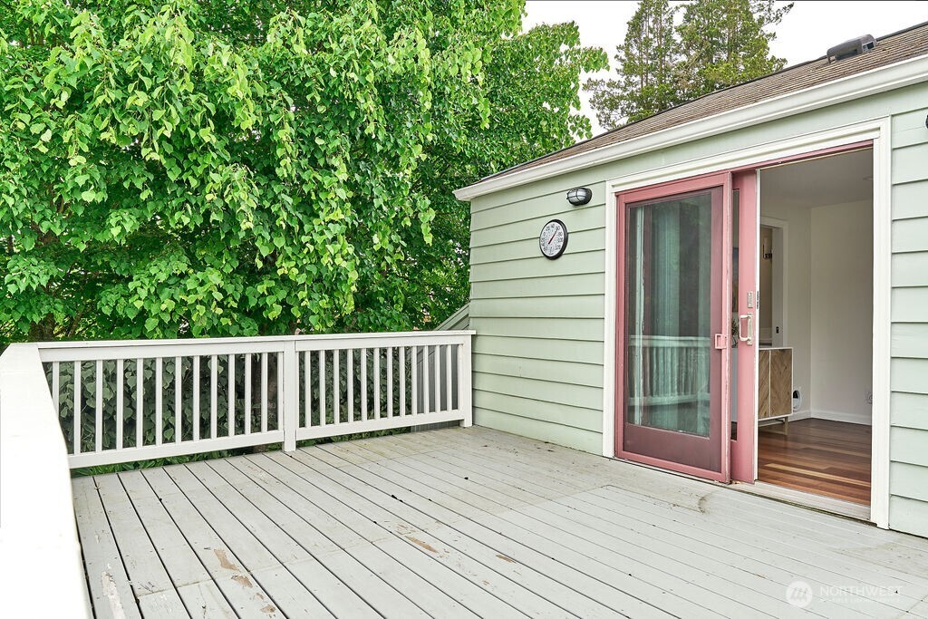 4124 Southwest 104th Street Seattle, WA 98146 - Photo 19 of 26 Gallery Image 19
