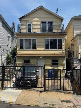 $420,000 | 1914 Hennessy Place | University Heights