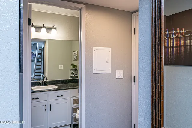 $425,000 | 1193 Sumner Place, Unit C, Santa Maria, CA 93455