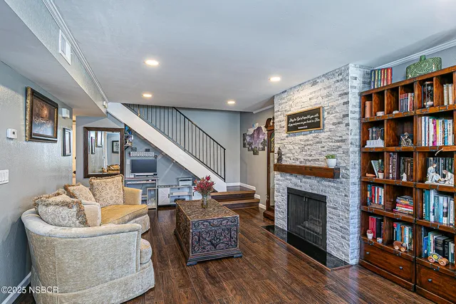 $425,000 | 1193 Sumner Place, Unit C, Santa Maria, CA 93455