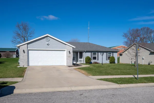 $270,000 | 226 Glory Avenue, Kendallville, IN 46755