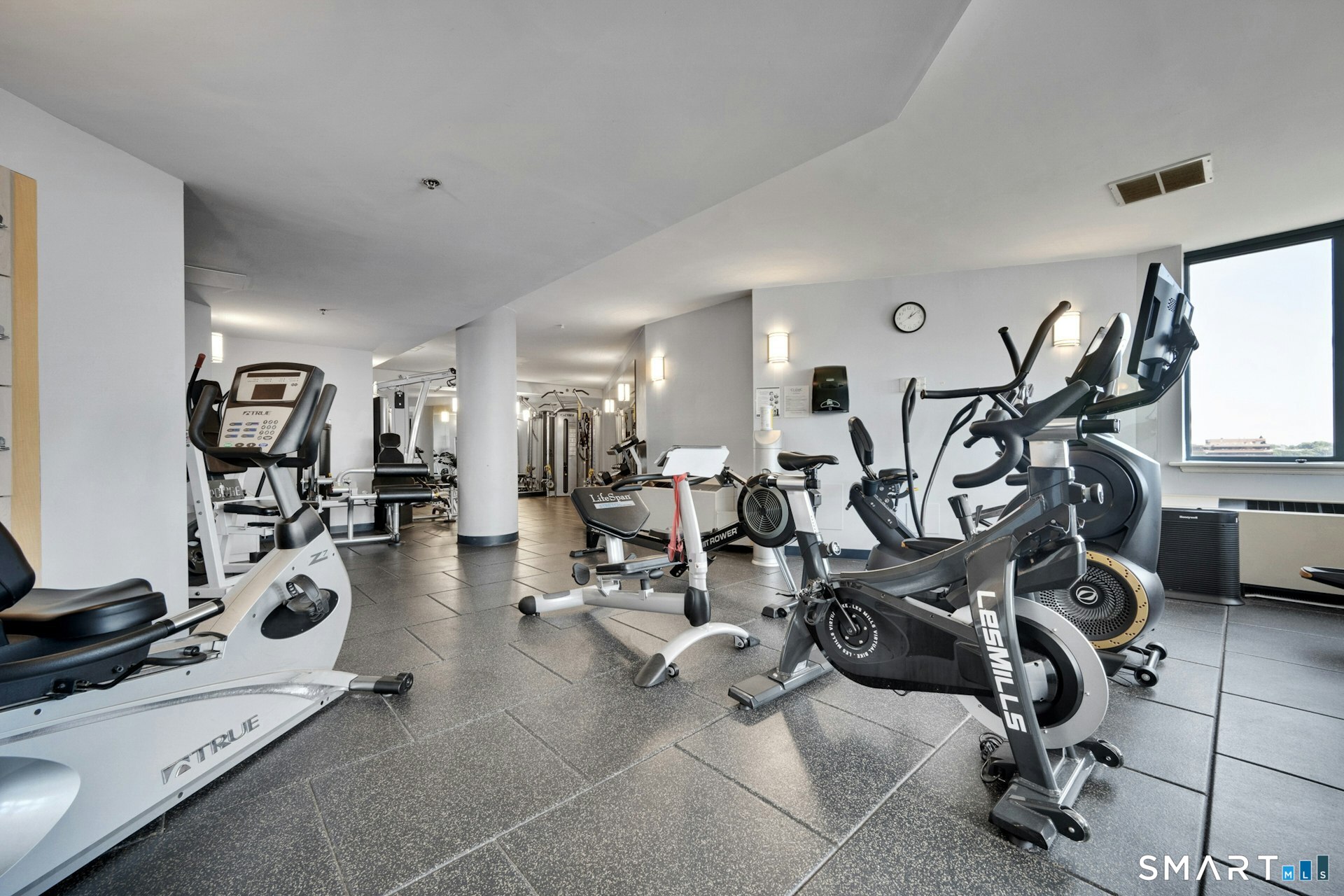 25 Forest Street, Unit 4F Stamford, CT 06901 - Photo 28 of 33