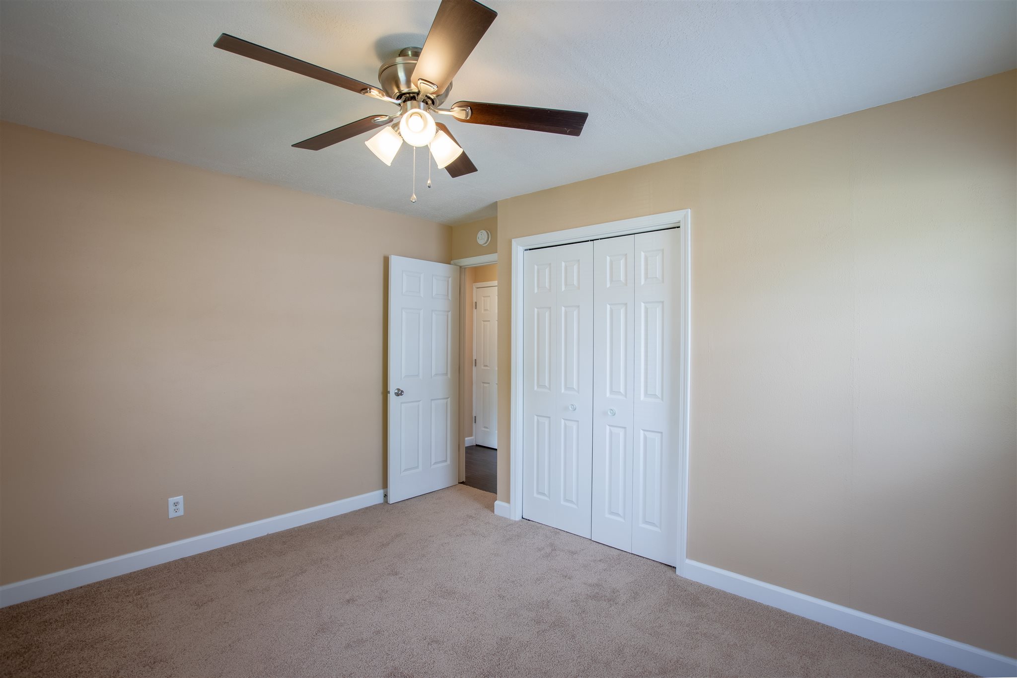 1203 Christ Road Evansville, IN 47711 - Photo 14 of 32 Gallery Image 14