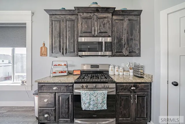 $549,900 | 4372 East Arcadia Avenue, Idaho Falls, ID 83401