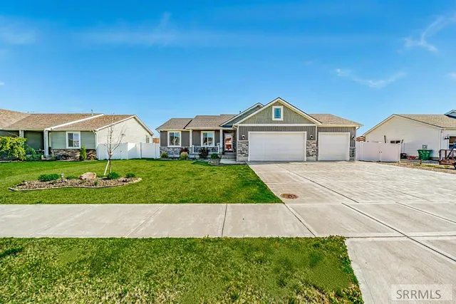 $549,900 | 4372 East Arcadia Avenue, Idaho Falls, ID 83401