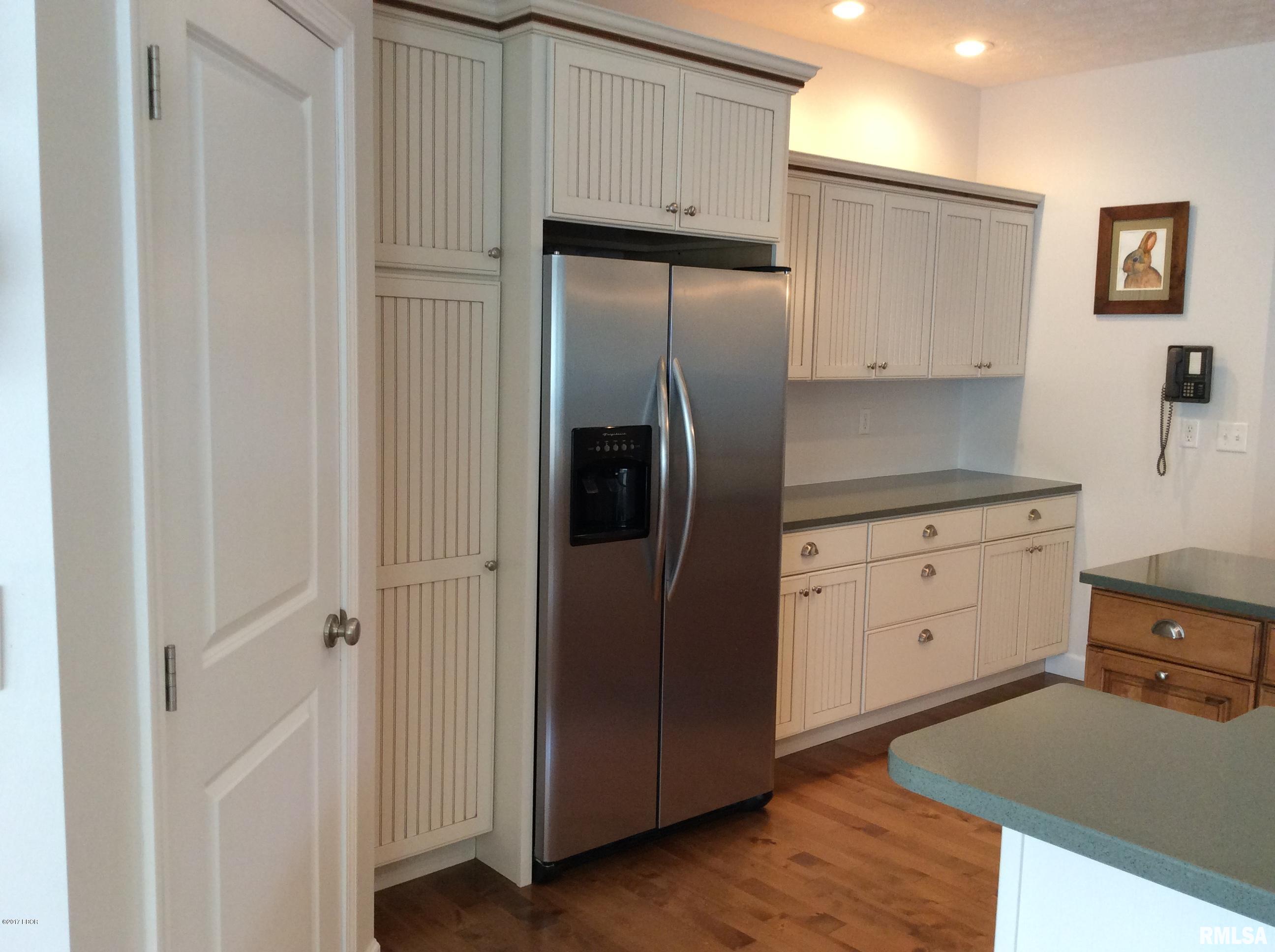 3650 East Bishop Road Mount Vernon, IL 62864 - Photo 13 of 50