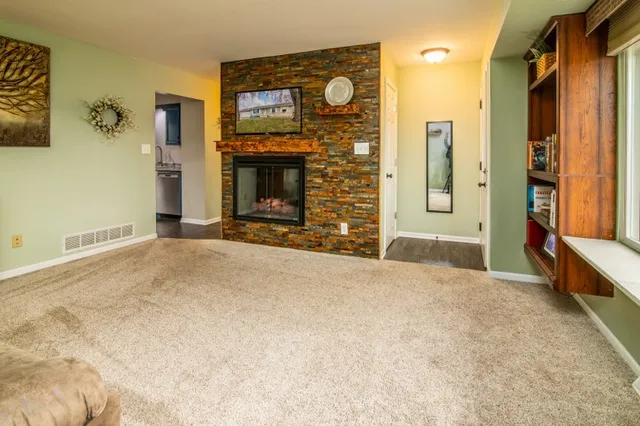 $335,000 | 1509 Hillside Lane, Watertown, WI 53098